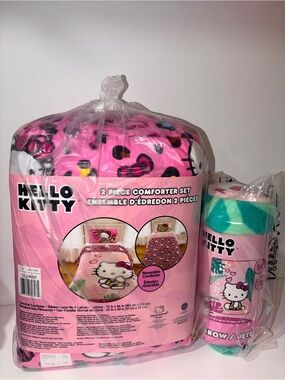 Hello Kitty Bedding Bundle – Twin/Full Comforter Set + Super Soft Throw Blanket